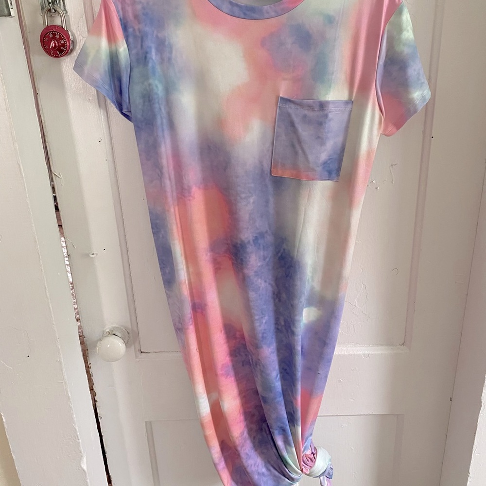 Large. Tie dye dress. Maxi/Mid